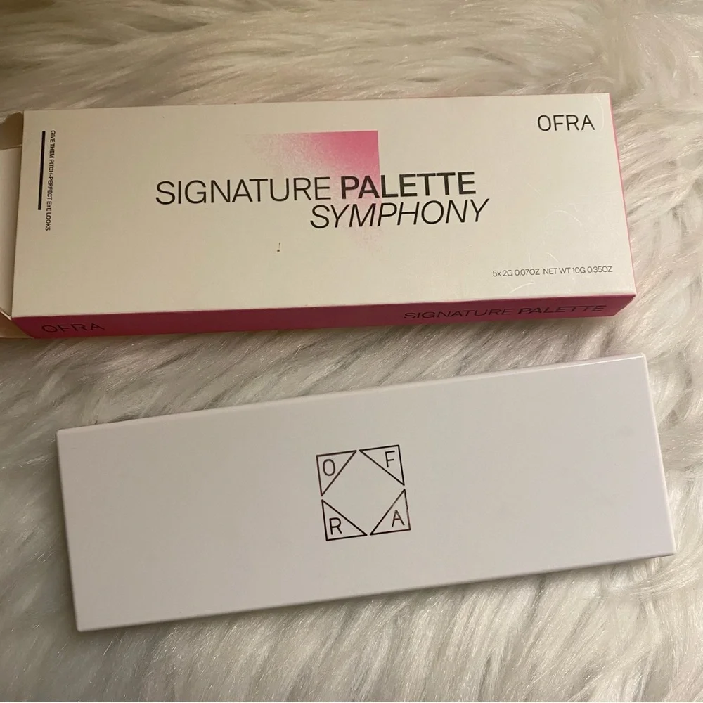 NIB OFRA COSMETICS eyeshadow palette